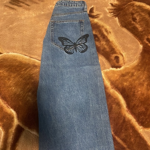 Butterfly pants 🦋 - Picture 4 of 5